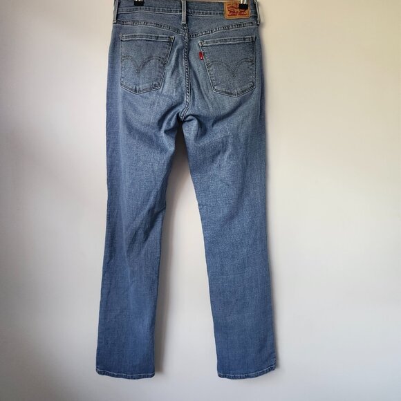 Levi's Women's 505 Straight Jeans Size 4 Blue Denim - Picture 2 of 5